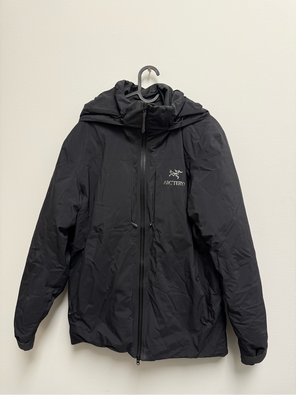 Arc'teryx Black Men's Hooded Performance Jacket